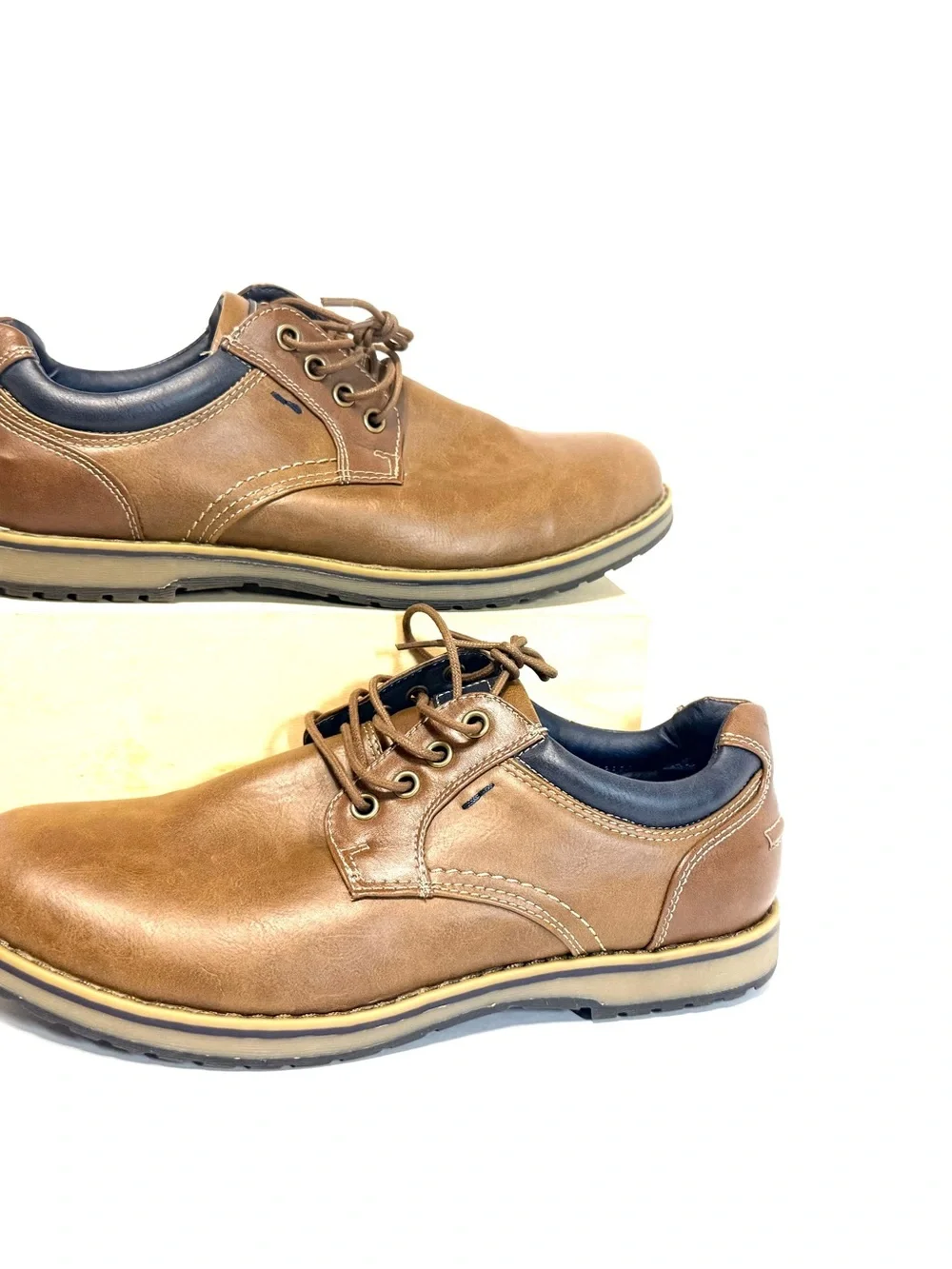 IZOD Cal Oxford Lace Up Casual Shoes Mens 9.5 NWOT